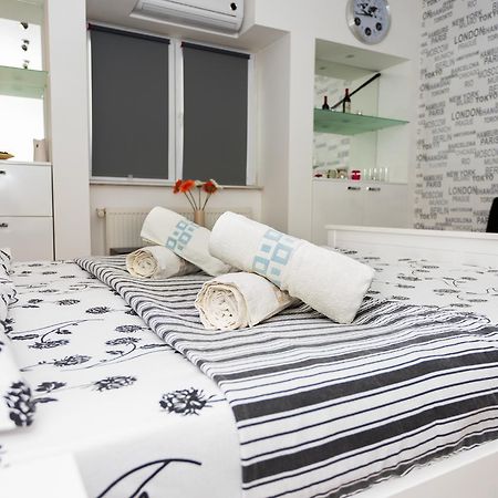 Imperial City Center - 1 Bedroom Apartment Boekarest Buitenkant foto